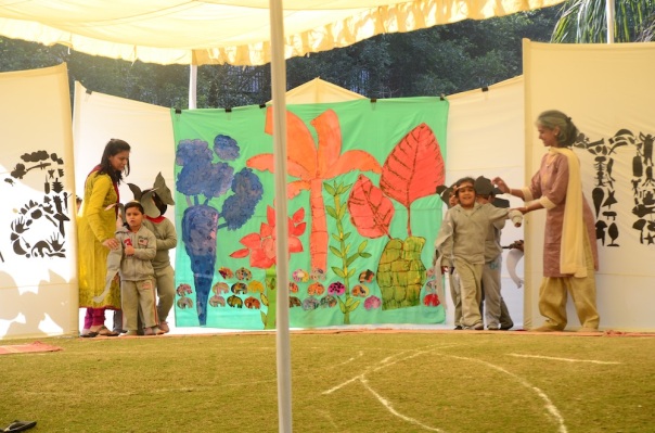Aadyaa's group eager to begin. Once again, a really interesting backdrop where the children's work can be seen clearly